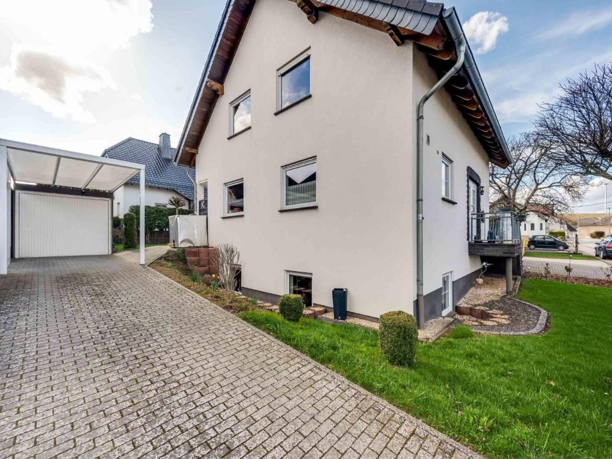 Holiday Home In The Eifel-Mosel With Garden Roes Exteriér fotografie