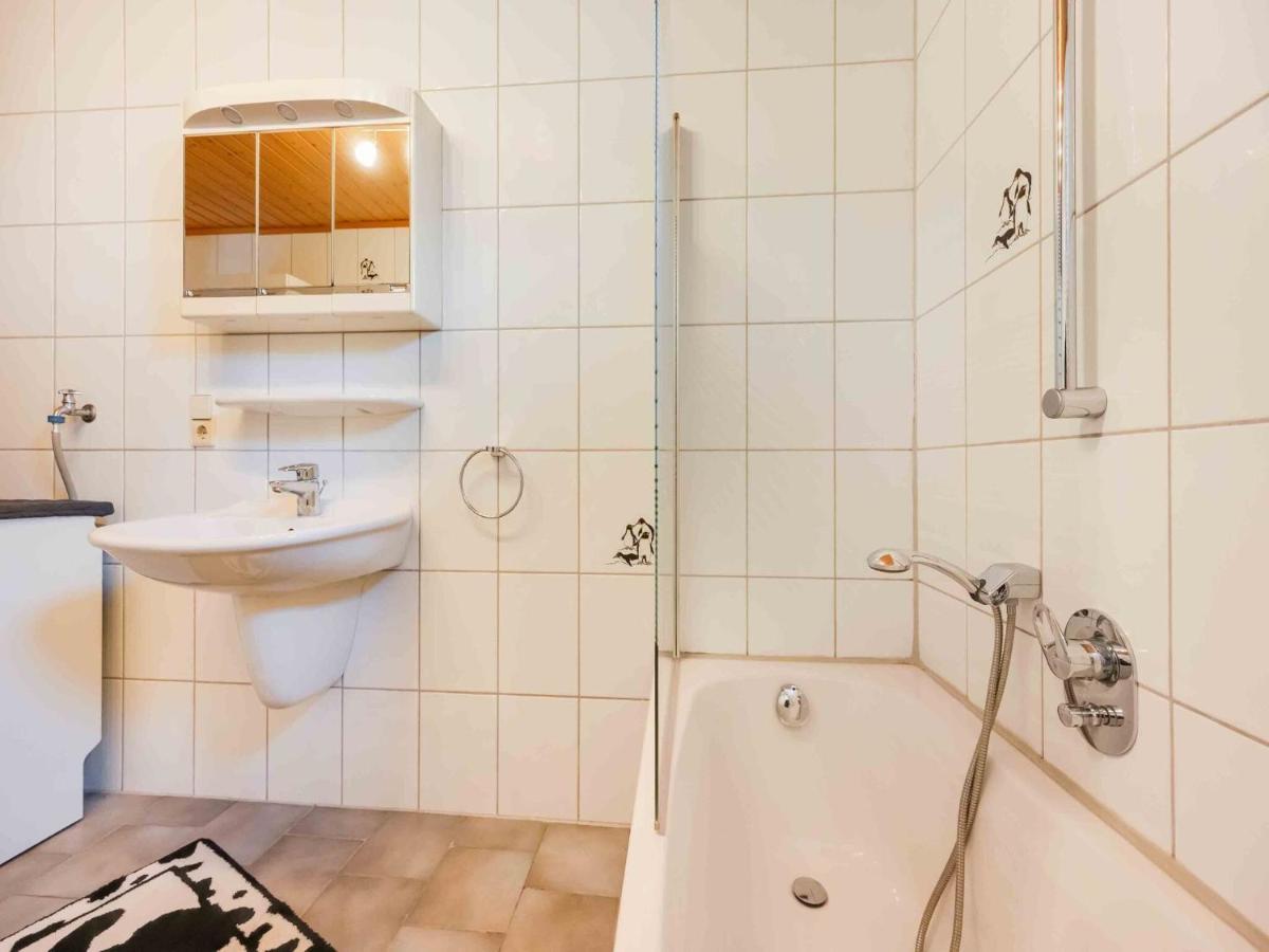 Holiday Home In The Eifel-Mosel With Garden Roes Exteriér fotografie