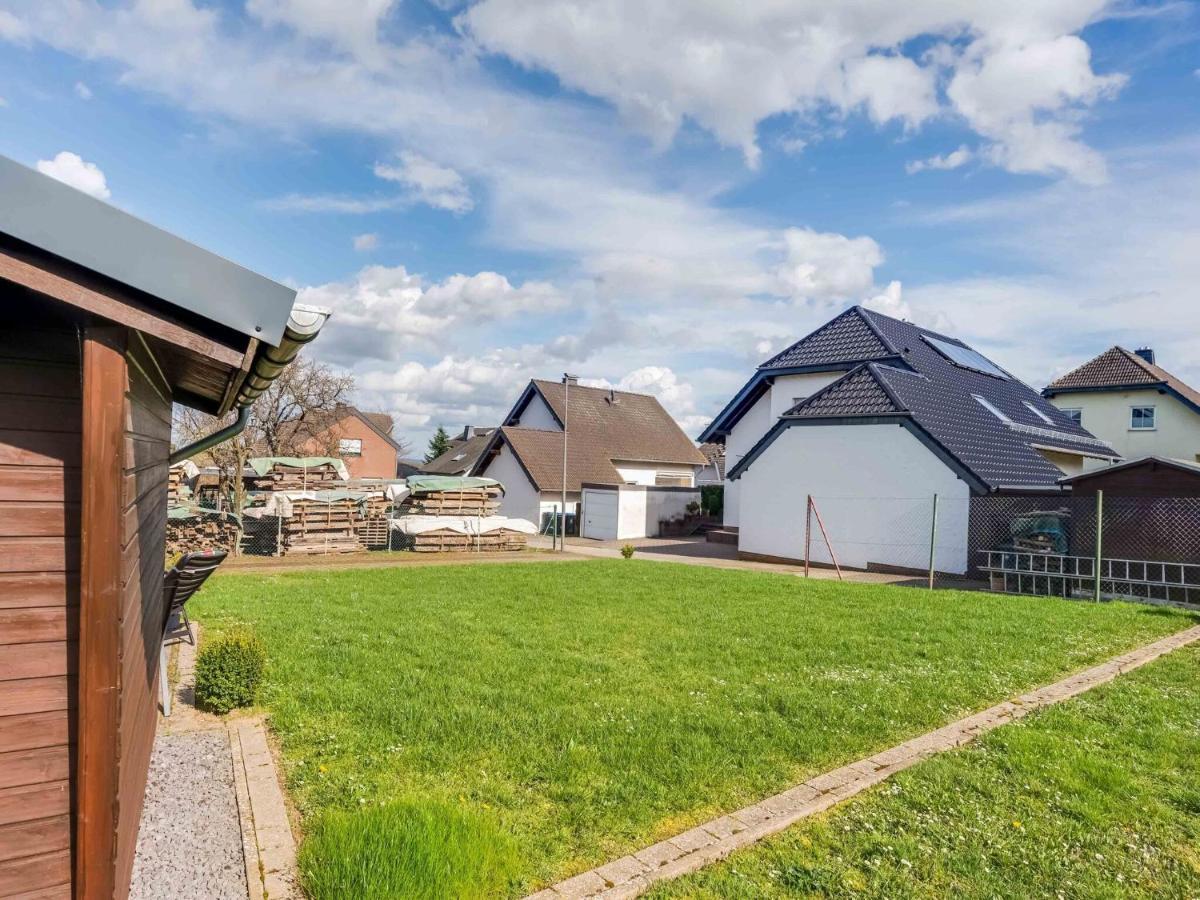 Holiday Home In The Eifel-Mosel With Garden Roes Exteriér fotografie